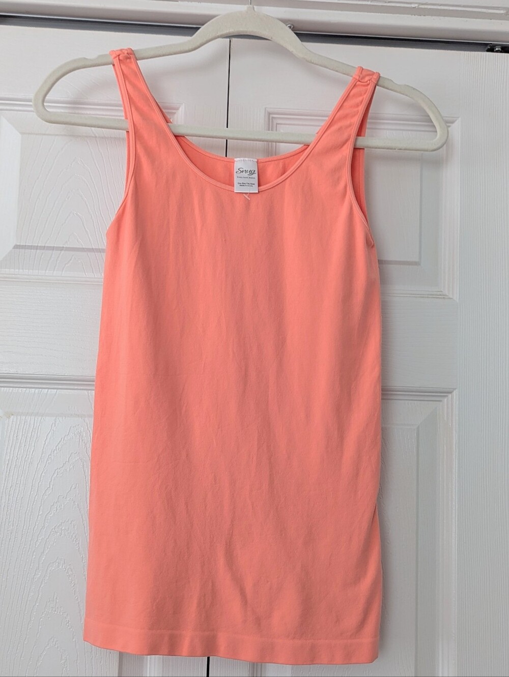 NWOT! ~SNUG~ SNUG BRAND APPAREL PEACH SOFT STRETCHY TANK TOP-OS